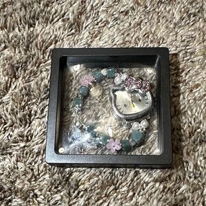 HELLO KITTY BRACELET WATCH